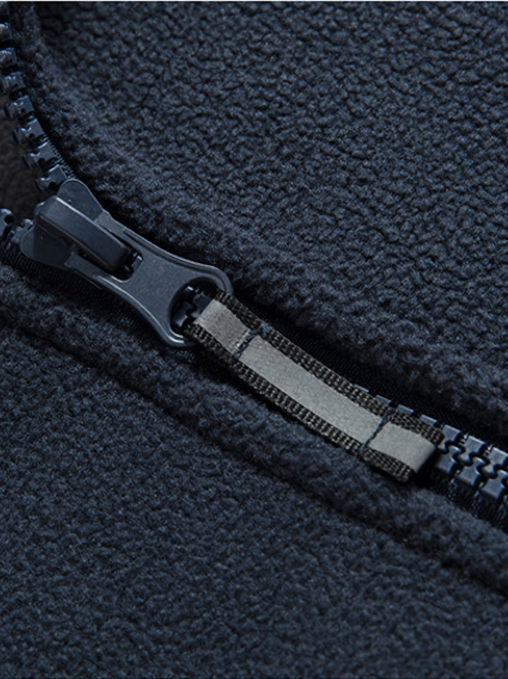 Felix Men's Outdoor Fleece Jacket – Gentle, Lightweight Warmth with a Protective Collar