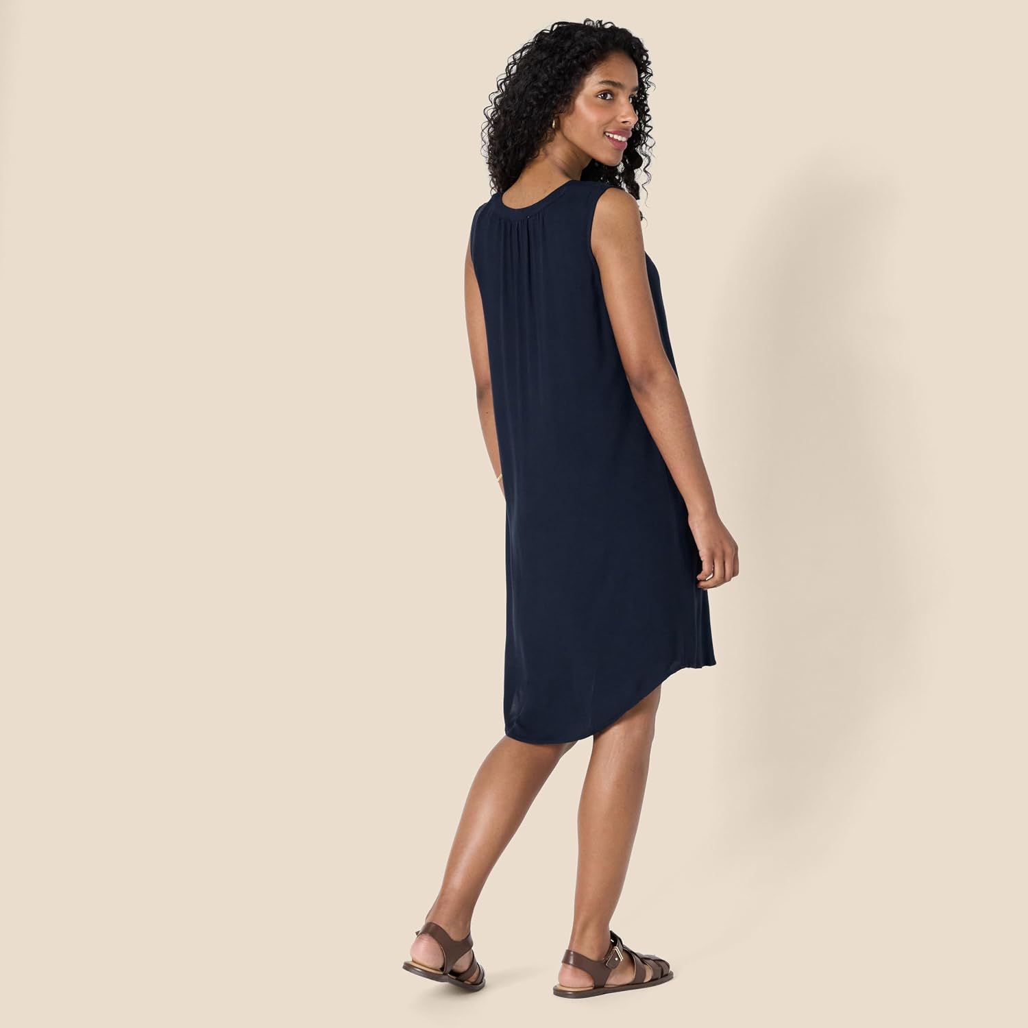 Élodine Women's Sleeveless Popover Shift Dress with Band Collar