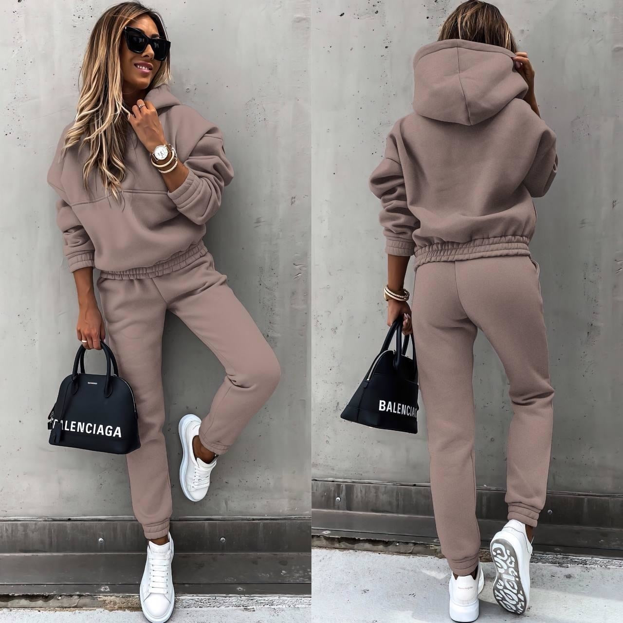 Brielle Women's Lounge Set – Soft Two-Piece Jogger Outfit with Modern Relaxed Fit