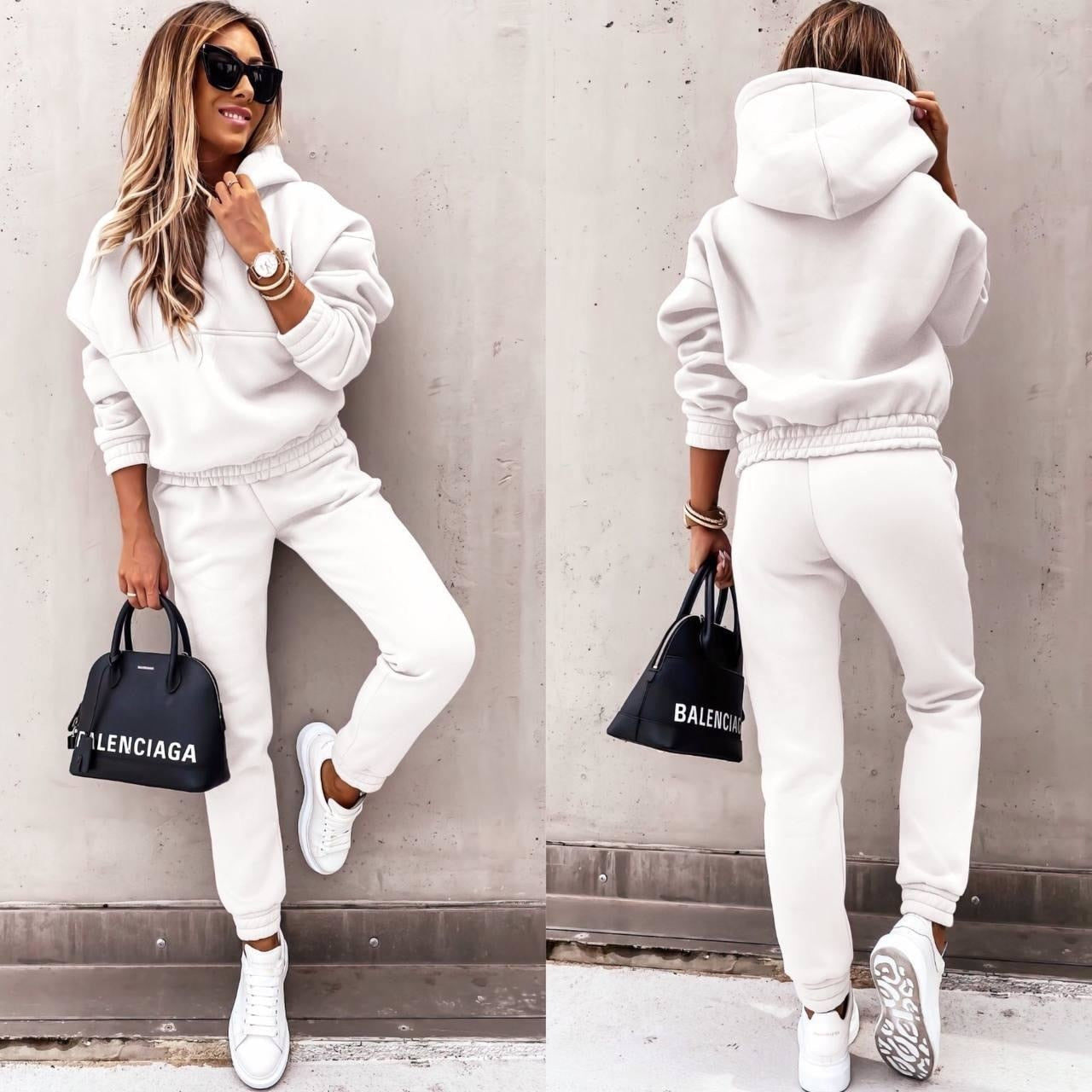 Brielle Women's Lounge Set – Soft Two-Piece Jogger Outfit with Modern Relaxed Fit