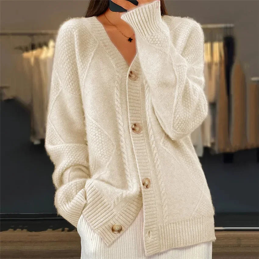 Ewan Women's Cardigan – Gentle Cashmere Button-Front Sweater with Sophisticated Full-Length Sleeves