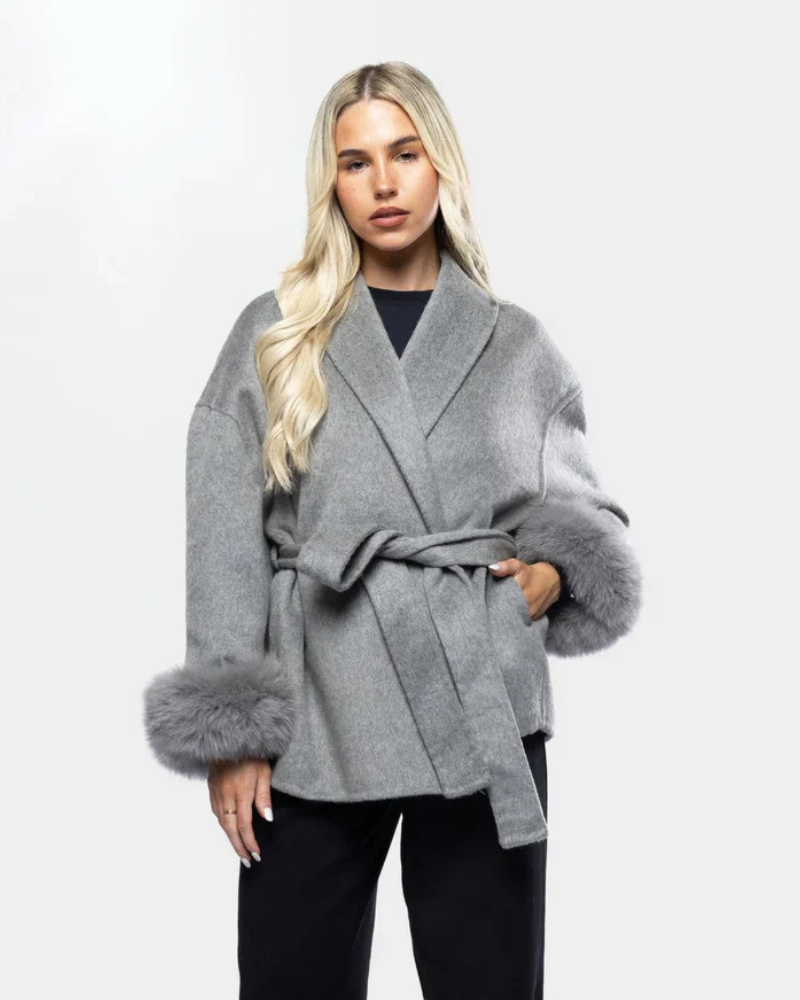 Klara Women's Luxe Winter Coat – Elegant Belted Coat with Faux Fur Sleeves