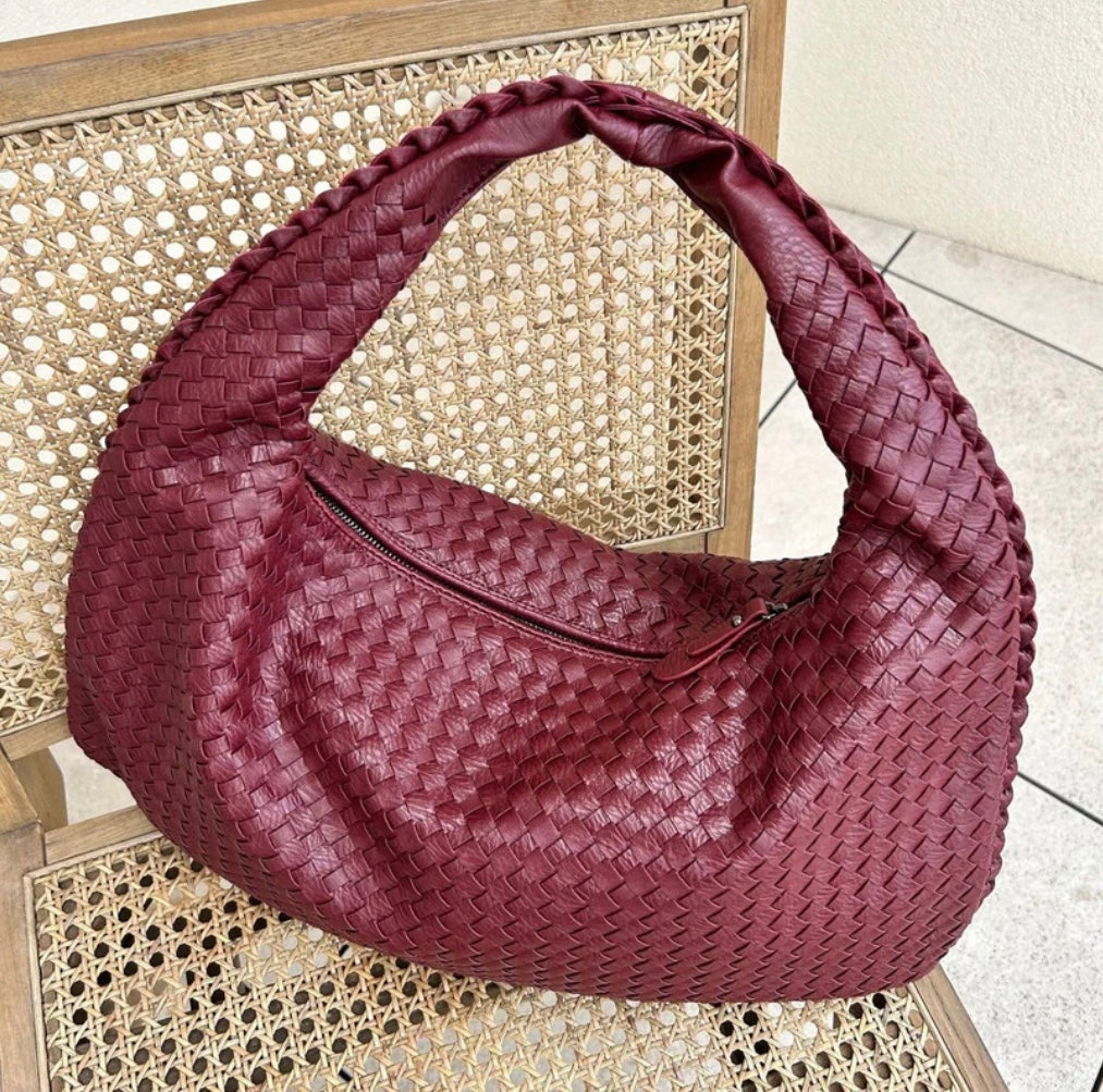 Bianca Braided Handbag for Women – Chic Vegan-Leather Design with Spacious Interior and Zip Fastening