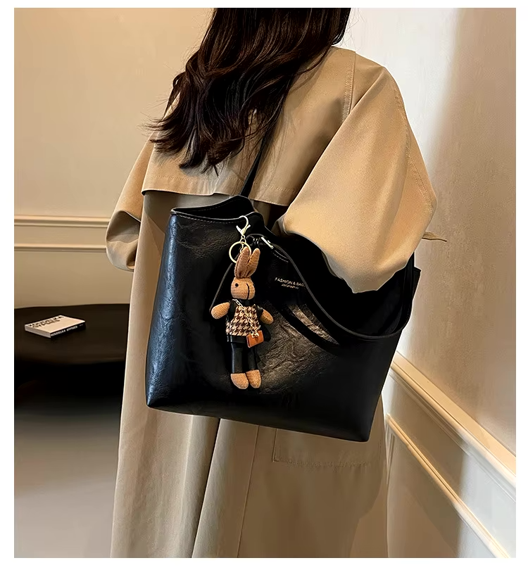 Valeria Women's Tote Bag – Spacious Vegan Leather Bag with Vintage Charm