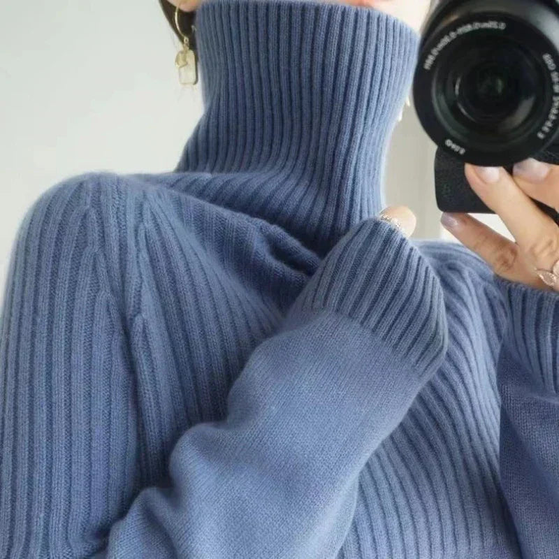 Luan Women’s Turtleneck Jumper – Soft Knit Winter Sweater with Relaxed Fit
