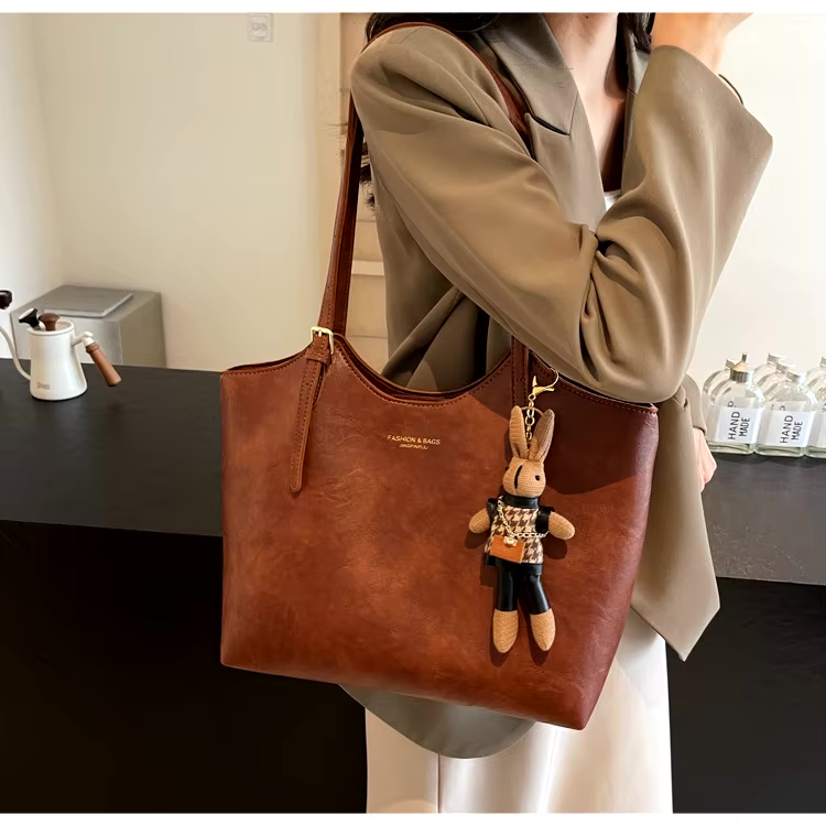 Valeria Women's Tote Bag – Spacious Vegan Leather Bag with Vintage Charm