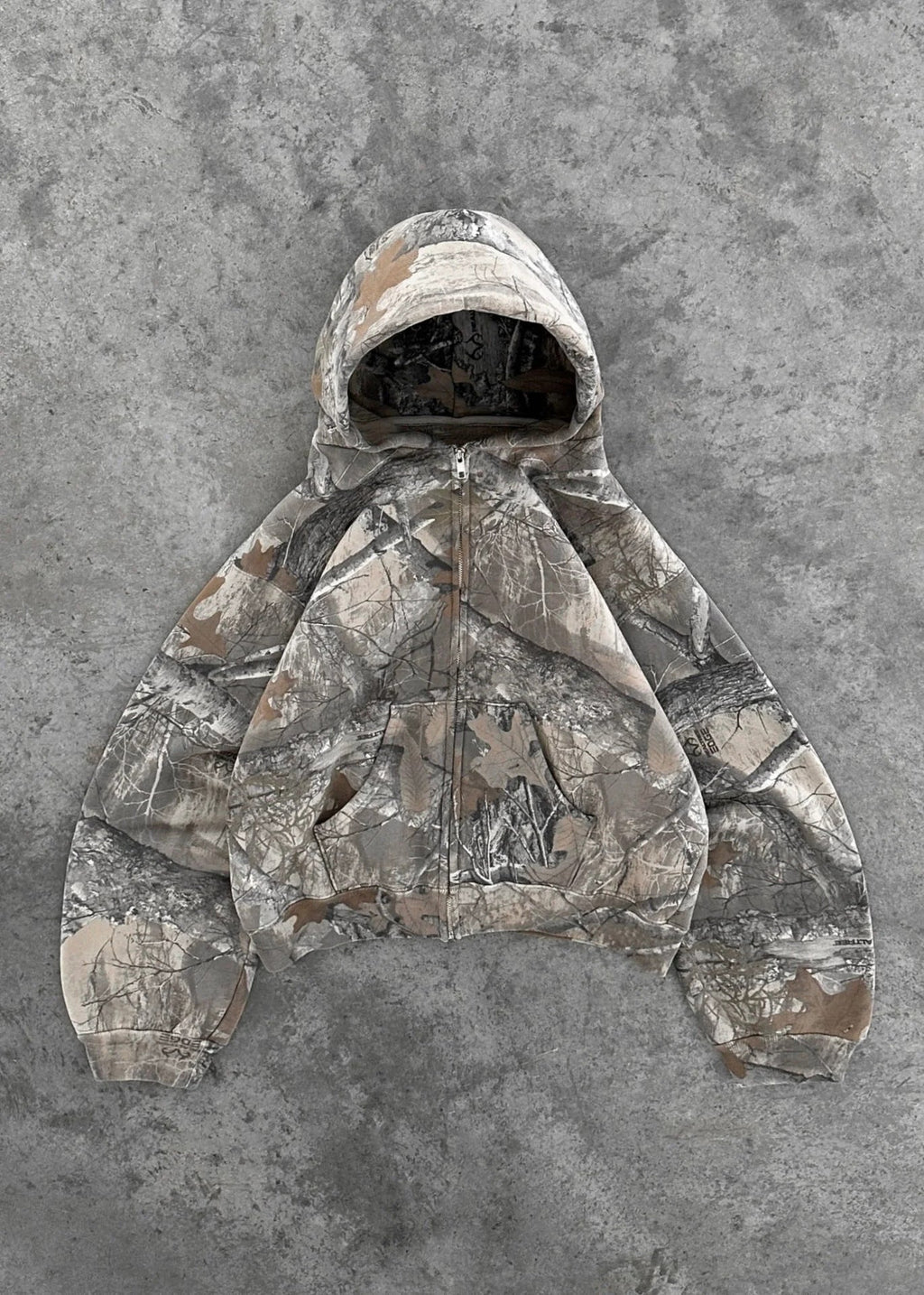 Zoe Men's Hoodie – Modern Camo Sweatshirt, Cozy & Versatile