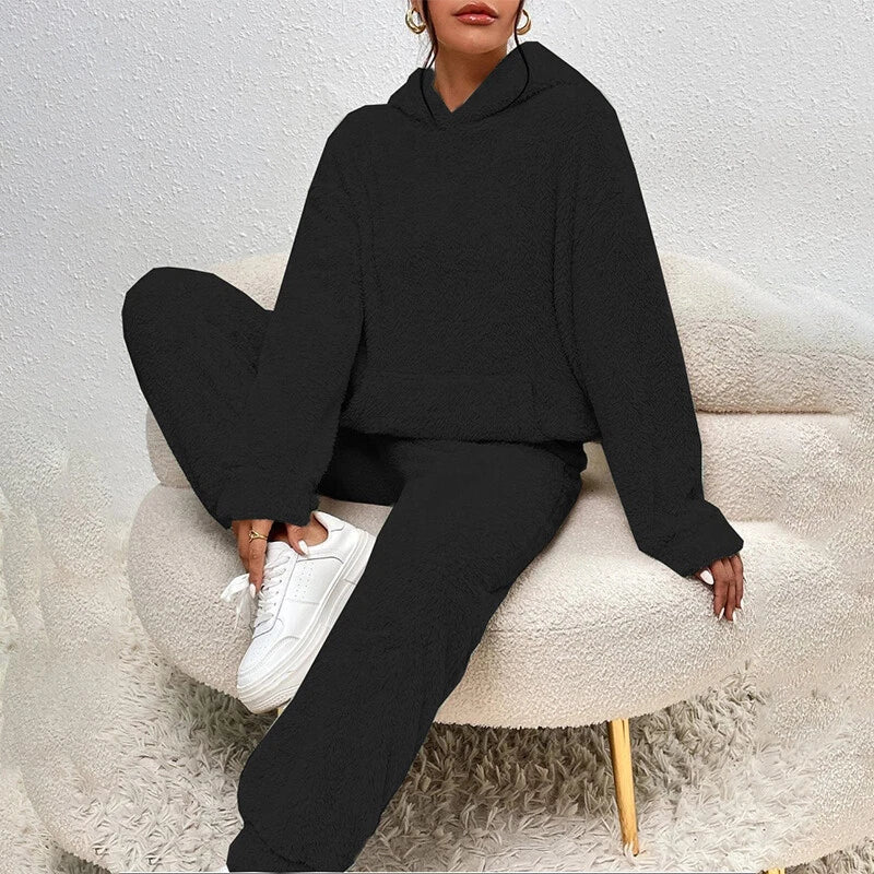 Coralie Women's Fleece Lounge Set – Soft Hooded Pajama Set with Relaxed Pants & Cozy Winter Comfort